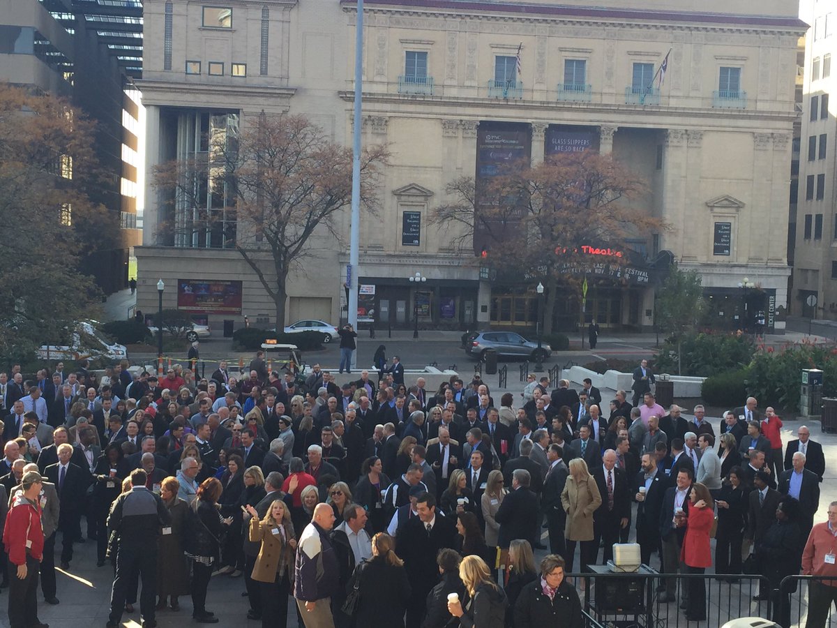 MasonSchools's tweet image. Big OH crowd at statehouse: grad requirements should be set by schools, not Columbus bureaucrats #OSBACC #LocalControl