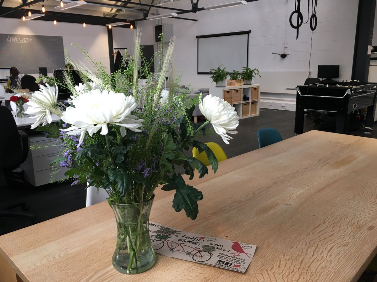 KU Account tweet media