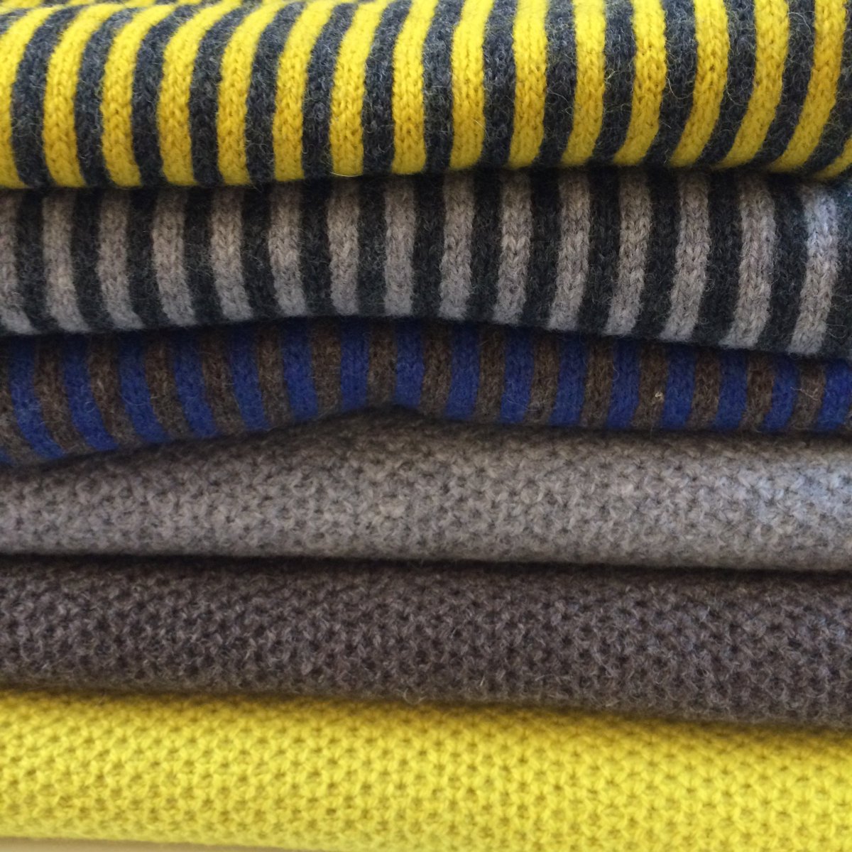 Textures or weaves @VintageKnitwear has designs on you. Vibrant colours or something a bit darker? You choose.#scarves #snoods #bags