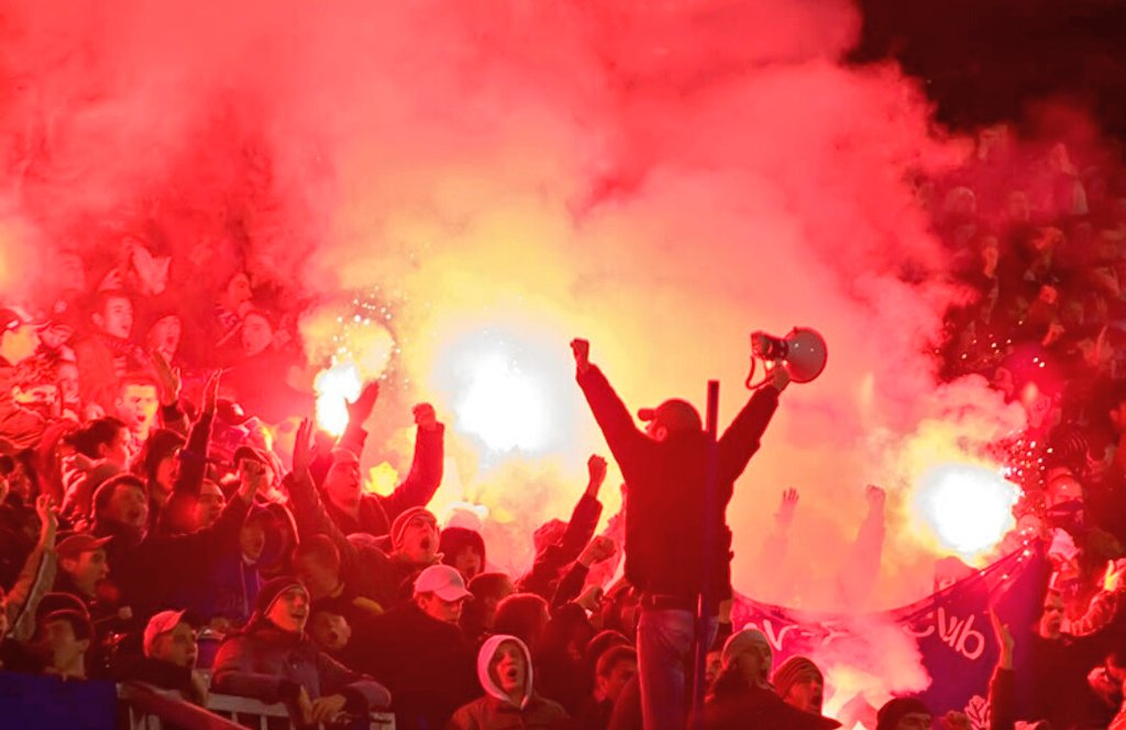 NoPyroNoParty16's tweet photo. Aún no tienes #pyro para el derbi de la capital? Todavía estás a tiempo! #NoPyroNoParty https://t.co/dnuXXb0jhC