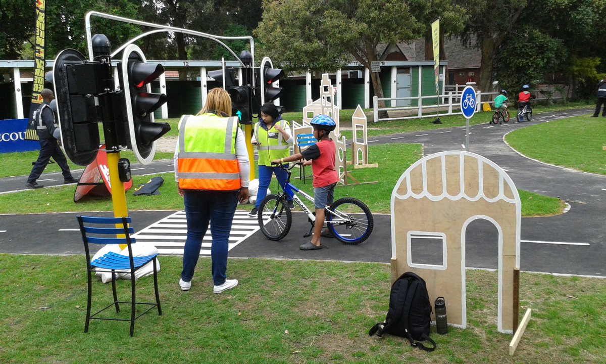 RHDHV_SA's tweet photo. How great is this? Children in practical training as part of obtaining their #Cycle Diploma #MobilityIndaba #CoCreateSA @cocreateSA https://t.co/h0rmzX00VU