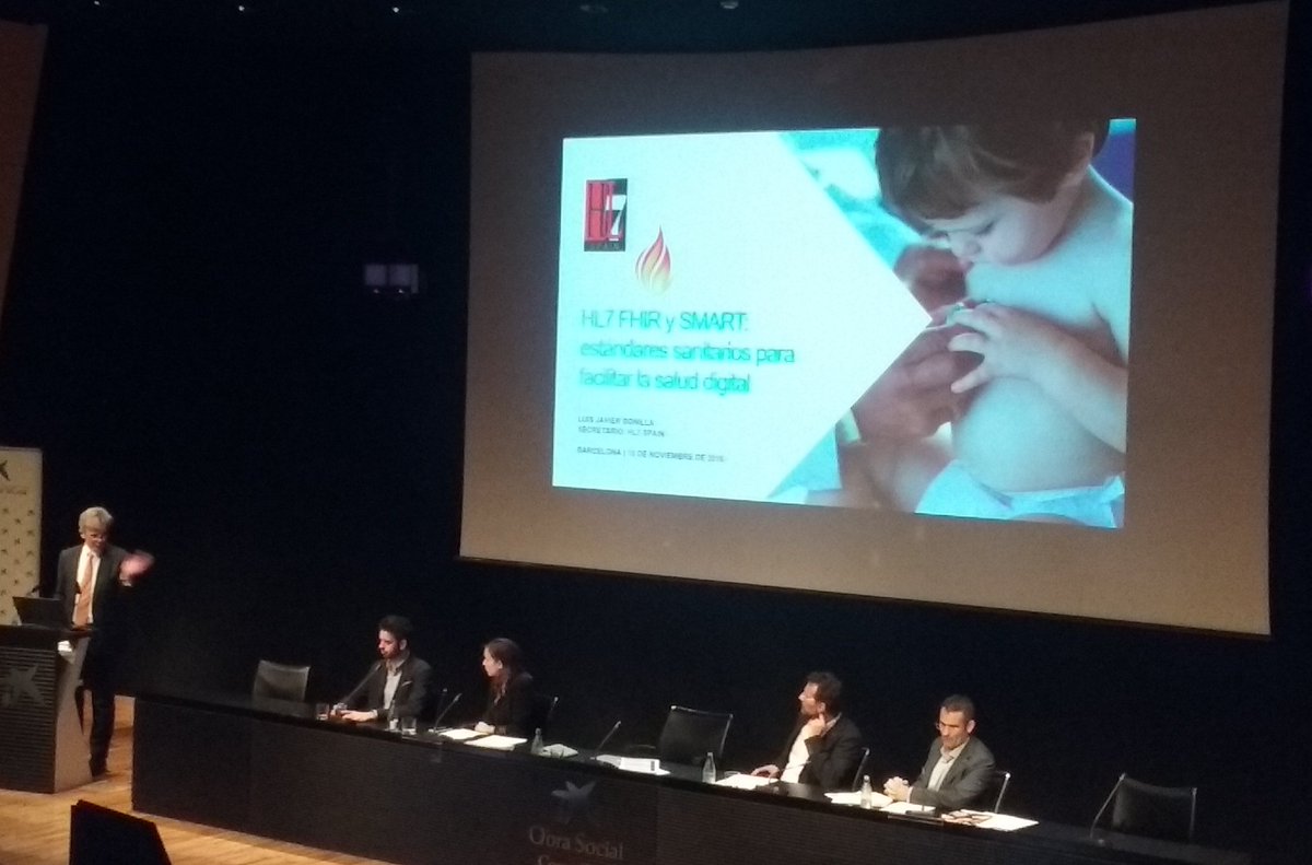 OliviaCuenca's tweet photo. @ForumCIS @ljbonilla63 inicia su ponencia representando a @HL7SPAIN https://t.co/fE9MbXblT0