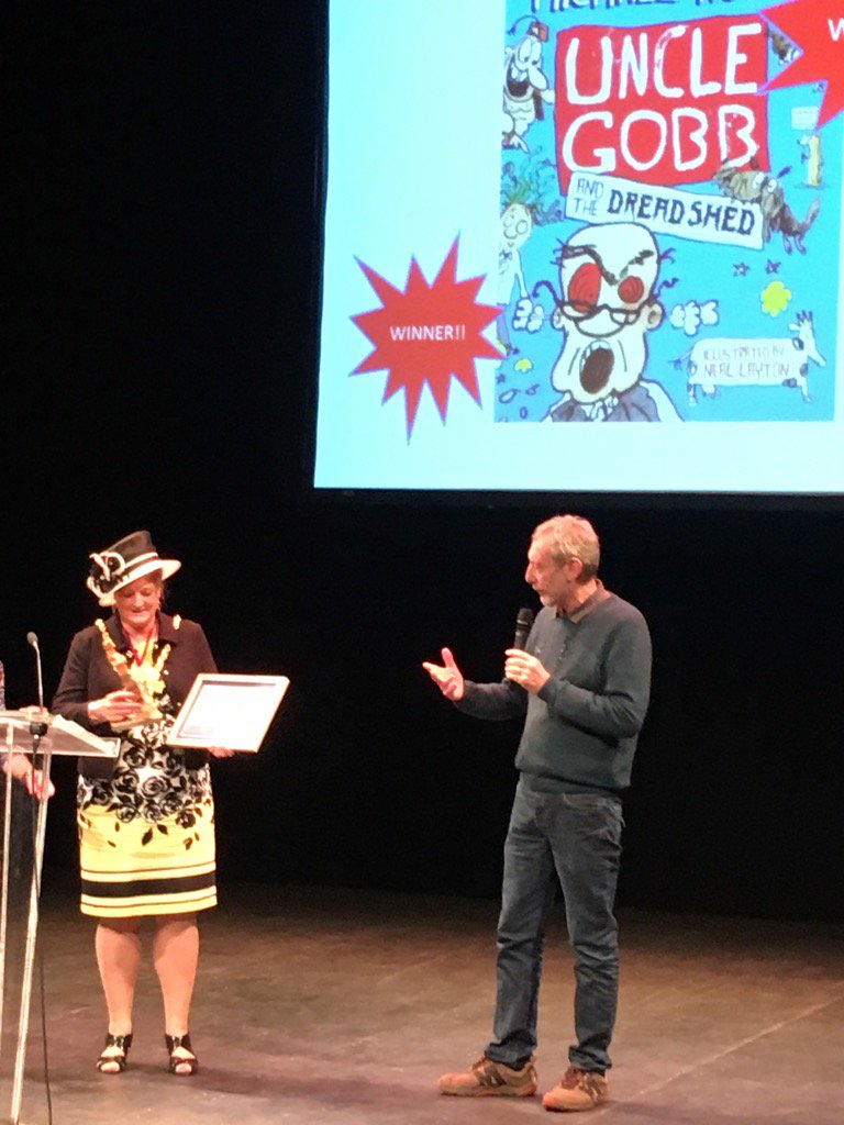 FrillyFishBooks's tweet photo. @MichaelRosenYes wins the top prize! #scba16 https://t.co/JFQeK9qpMm