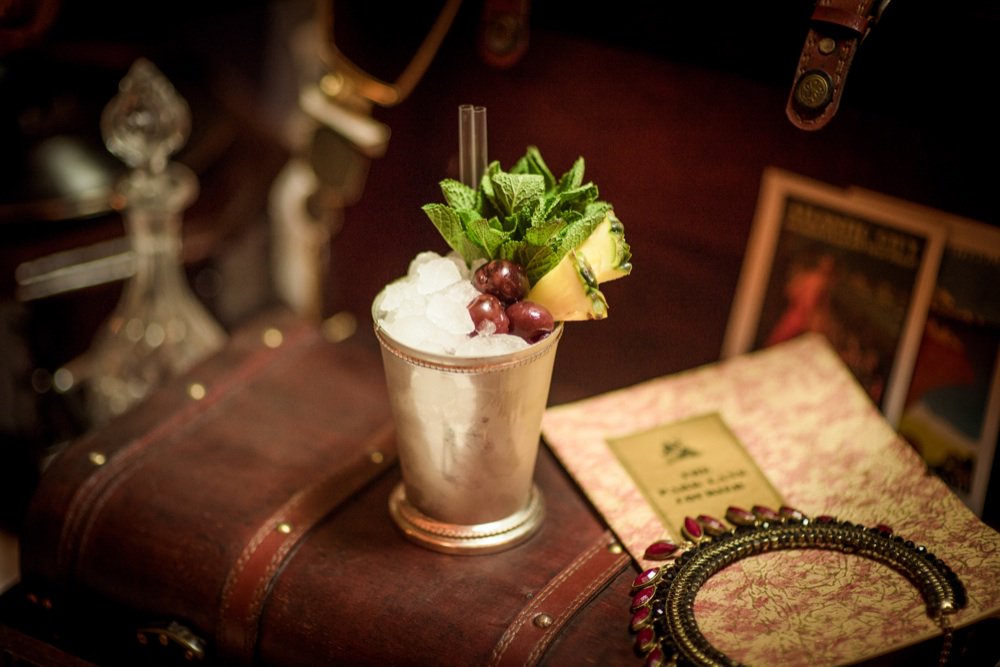 Weekend a #Londra, 5 indirizzi nella nuova #Mayfair <a href="/icon_panorama/">Icon Panorama</a>  icon.panorama.it/viaggi/weekend…