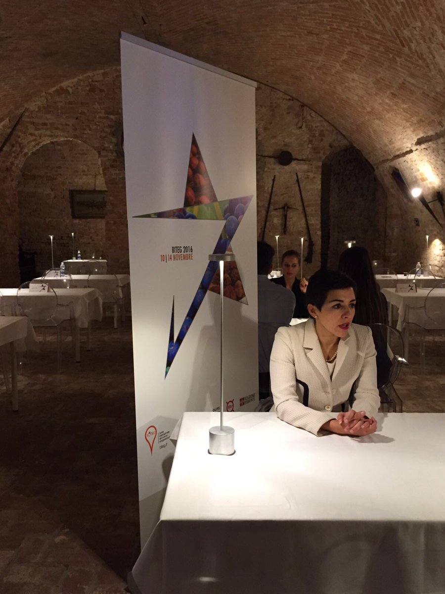 rossotti_simona's tweet photo. #biteg2016 raccontiamo i #trend del turismo #enogastronomico https://t.co/VQNU9HTb80