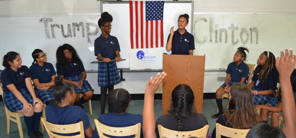 LossieFreeman's tweet photo. #ServiamGirlsAcademy lesson in policy research, democracy, and civil discourse as each team #2016Debate both sides! https://t.co/xPc69Ilyk0 https://t.co/iRPR59Nivt