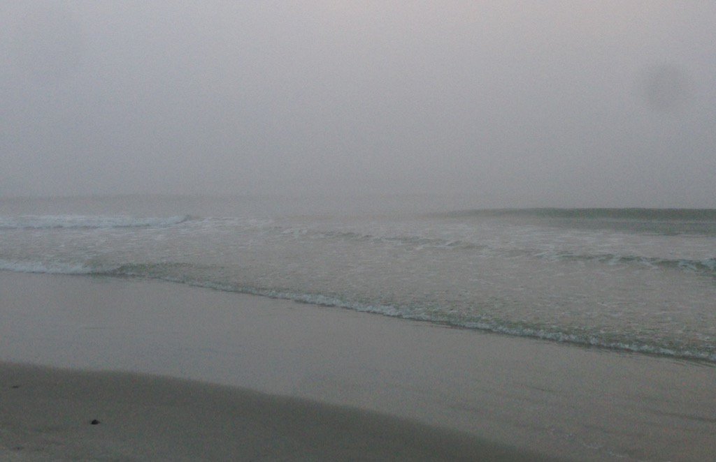 onlyhereonlynow's tweet image. Gray dawn.