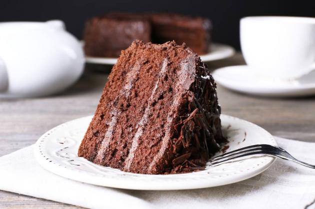 Chocolate cake for breakfast? Research says it's good for both your brain and your waistline j.mp/2d0IjNA