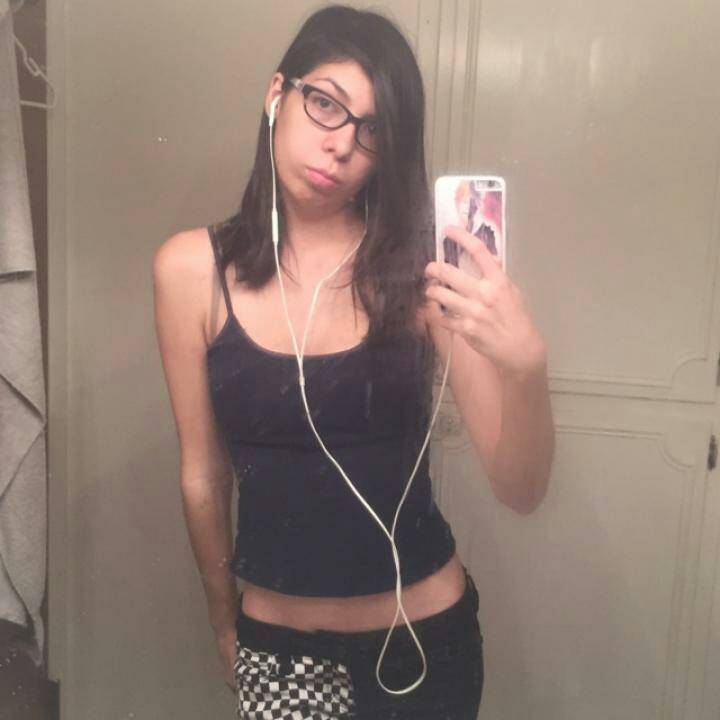 prentislampley6's tweet photo. ✨✔😘😘Defeat The Ghost For Me! 👻 Jade Lauren:Playing games #food #Gam
https://t.co/QDoW5t8vOZ https://t.co/516sRDI5iV
