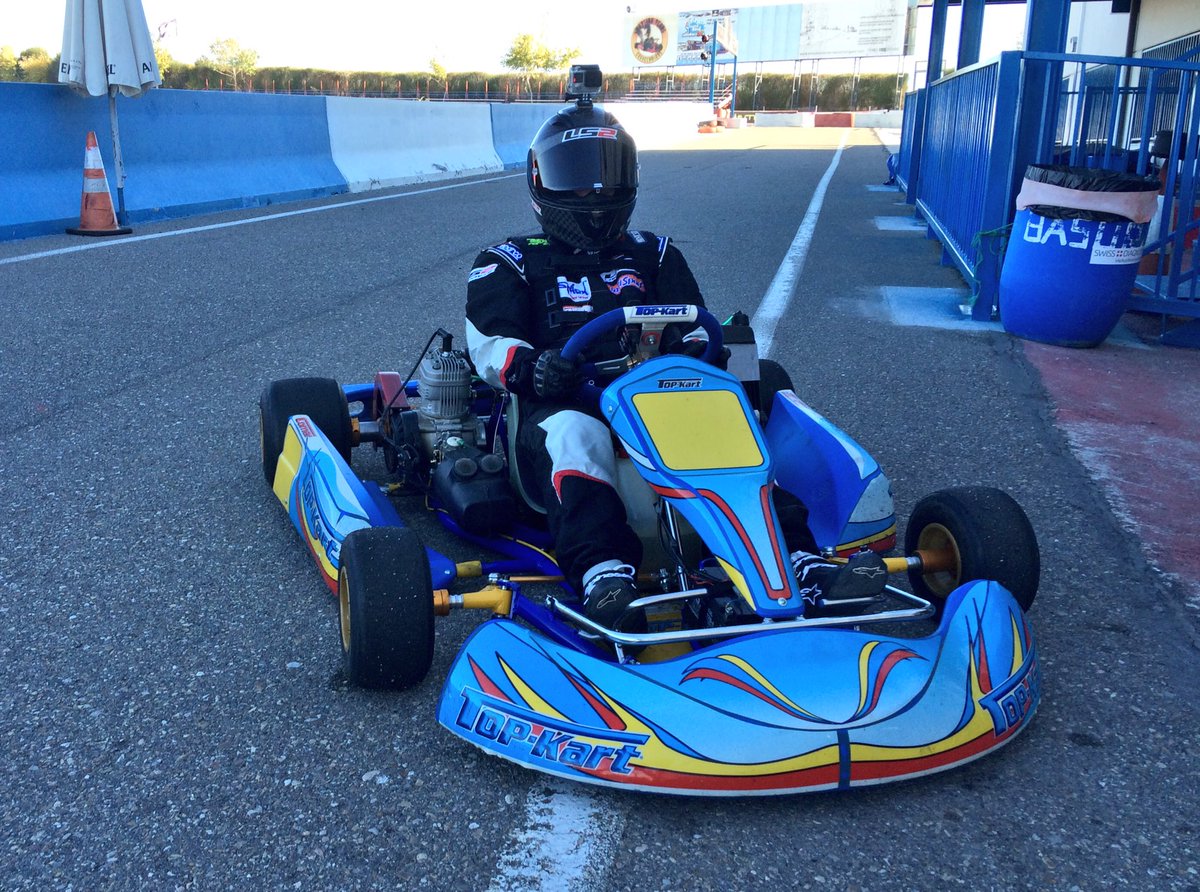 JorgeP_Oficial's tweet photo. Buena mañana rodando en @kcrecas con el TopKart #kart #karting #Topkart https://t.co/b0Yw26ViGa