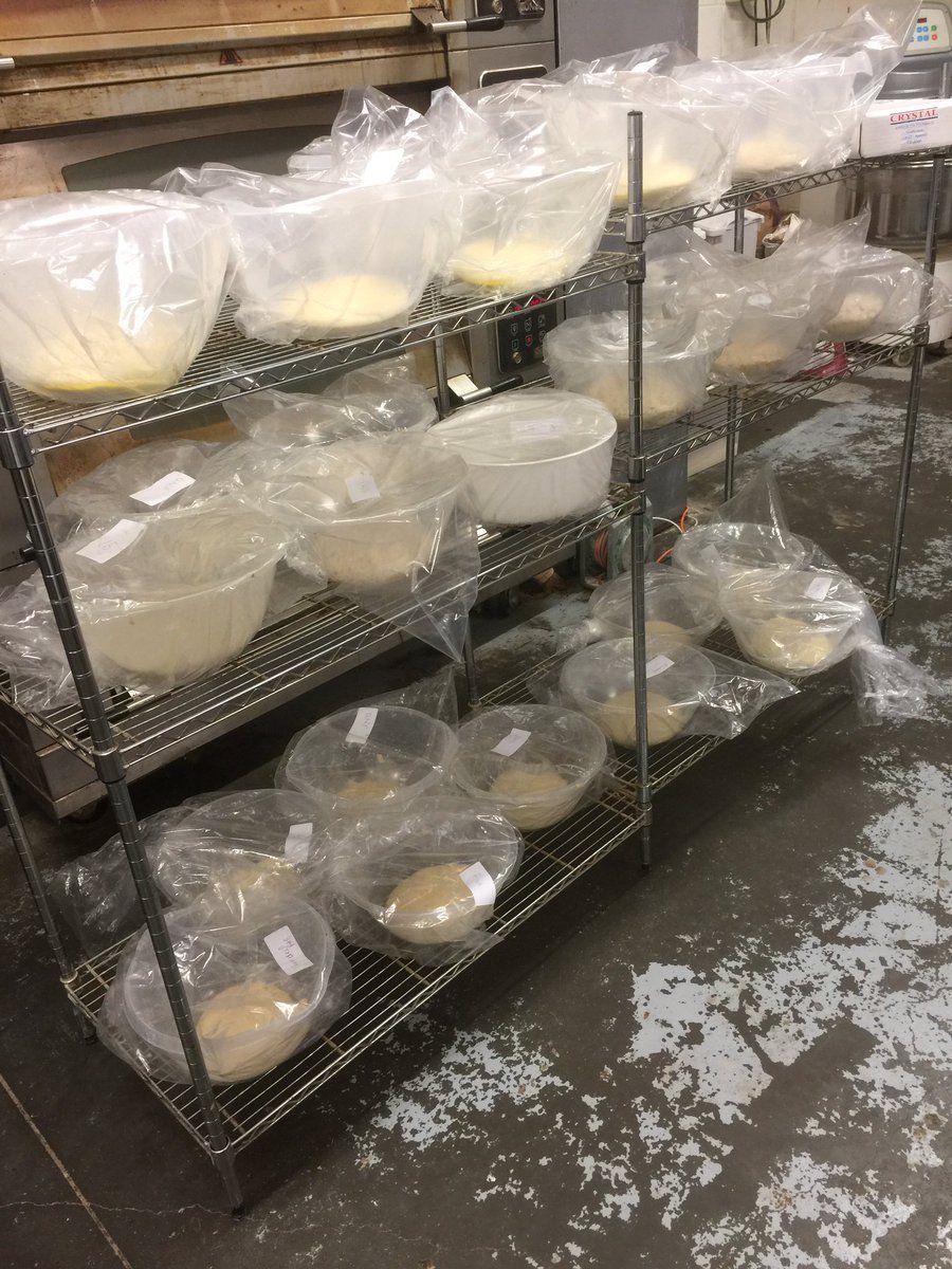 fern_dell's tweet image. Breads have been rising #Ludlow with @bread2bake12 #breadmakingcourse great xmas gift idea