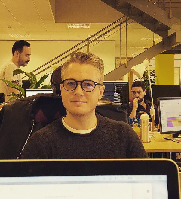AmyGrimmers's tweet photo. Our @DariusMeadon is filtering out all the blue. No, not from my potty mouth, the screen with some @eye_blueberry glasses https://t.co/2s0UeDt1Xy