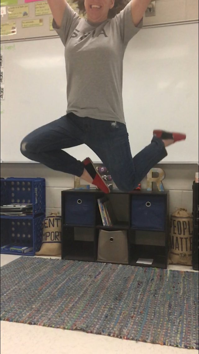ProfeZulita's tweet photo. 'Cause there ain't nothin' finer in the land than a @UGA_SPIA Grad during #applytocollegeweek at @Newton_High! #ramsrise #GoDawgs #SPIA https://t.co/w1OwLEPc0V
