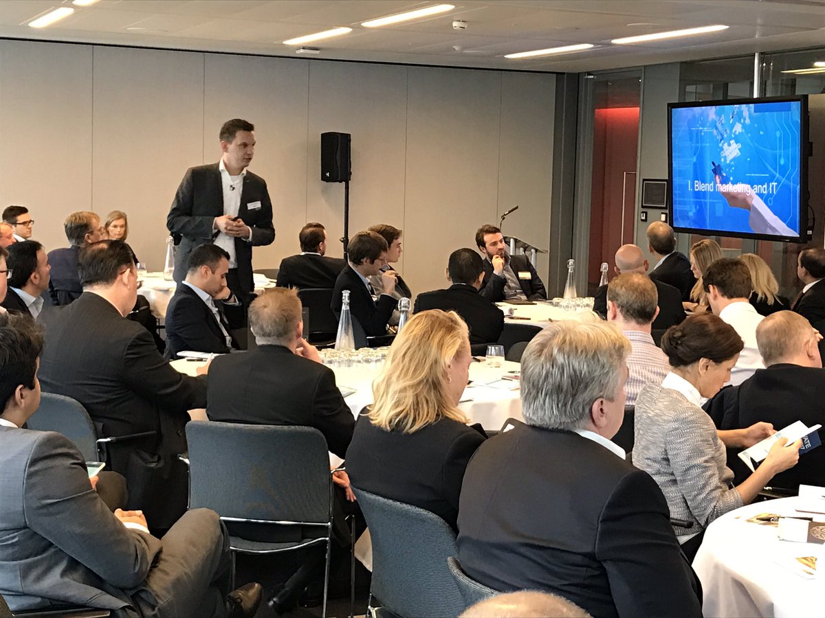 Sunilpayani's tweet photo. Session by Pieter Hartman AEGON, Lars de Vries cXstudio HCL : A Recipe for Digital Transformation -cXstudio by @HCLFS #InsurTechRising https://t.co/gxf7hDvJnf