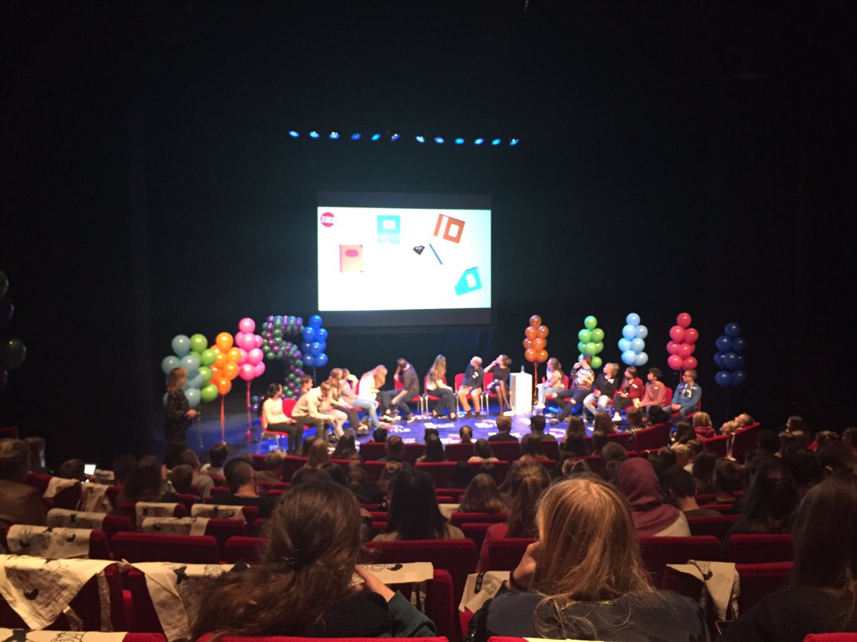 infowijs's tweet photo. Bij #IONdeBattle met #djkl op het @VOcontent #jubileum! @ChantalDeken #onderwijsict #scholieren #debat https://t.co/osB2pttqcy