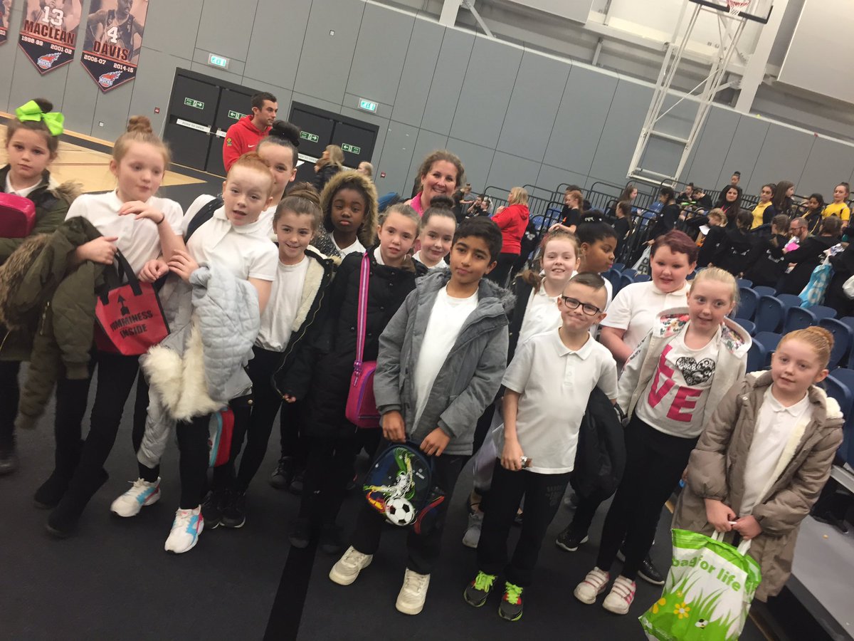 activeschoolsFS's tweet photo. @Castleton_Pri @CarmunnockPS @millerprimary @castlemilkhigh ready to go #Gymfest. Excited faces https://t.co/59cLiiYaCm