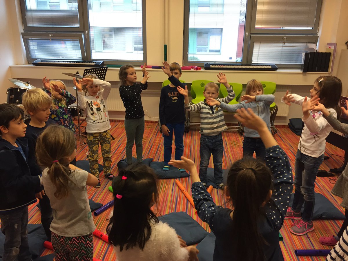 PAatPBIS's tweet image. Where did Rudolph go?! 2Cz are learning their songs for the Year 2 Show - 29th November. It's going to be GREAT! #PBSlearning @PBSPrimaryK