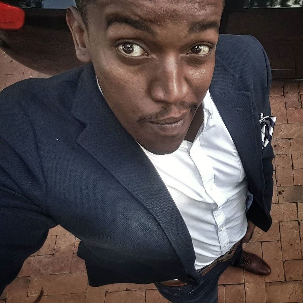 kgomz_'s tweet image. C L E A N  E N O U G H ?

Apparently I clean up well? Hmmmm

#wedding #pocketsquare #zaram… ift.tt/2fSrvIn