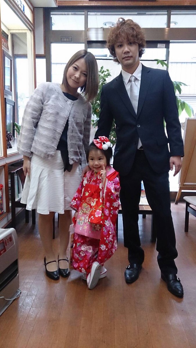 二階堂亜樹の旦那は井出康平 身長や子供は 歯が黄色いのは