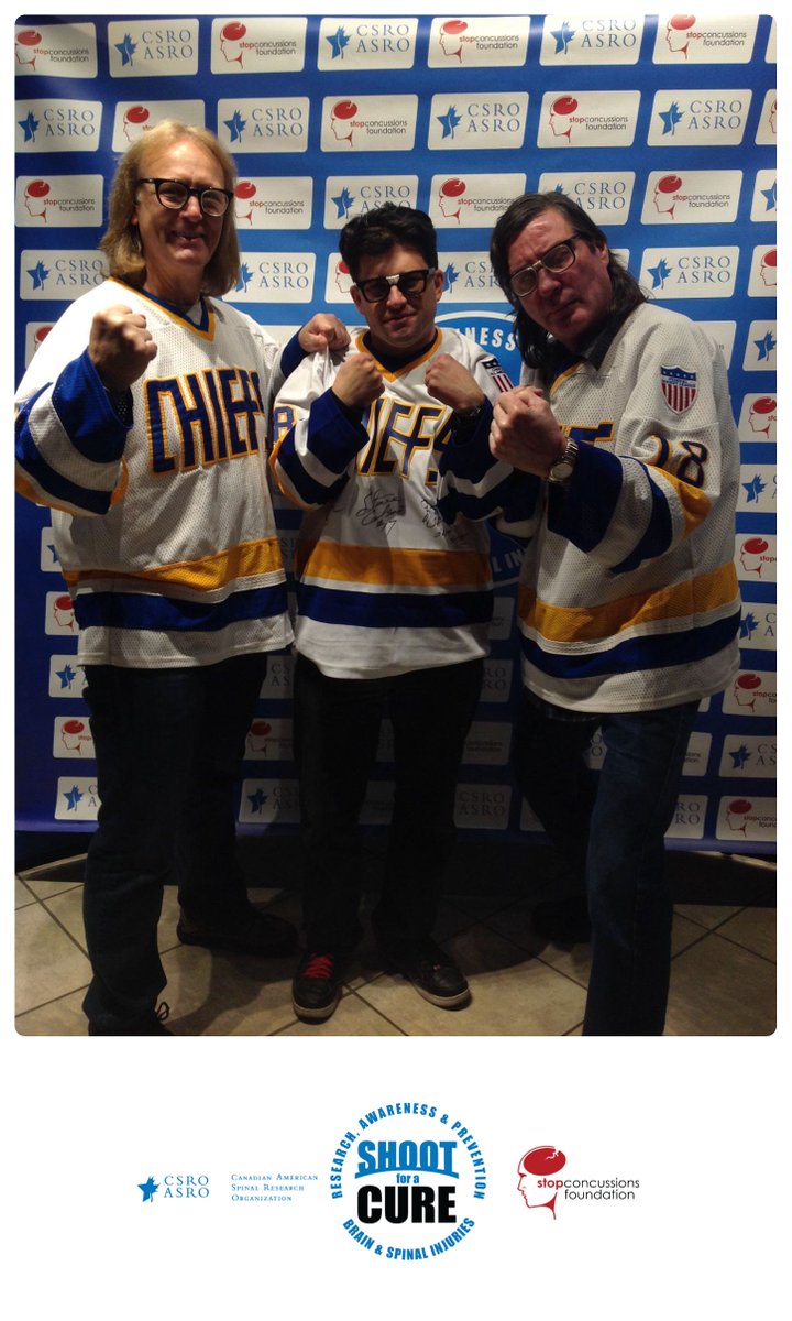 DaBadassPosse's tweet photo. @Hanson_Brothers huge thanks for making husbands day last Sunday at the Legends game in Toronto 🏒❤️ https://t.co/hHMkAF80ai