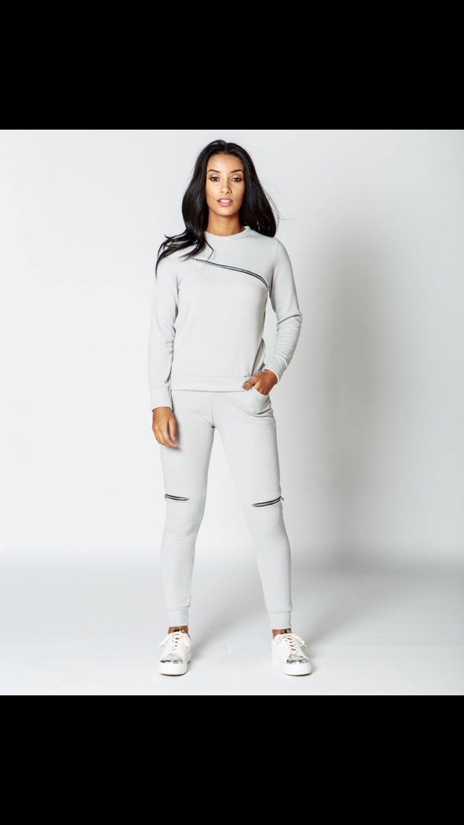 celebrityclose2's tweet photo. Get our new loungewear online now, https://t.co/y3jBLtj9Zb 💙📸 https://t.co/CII8PjESHC