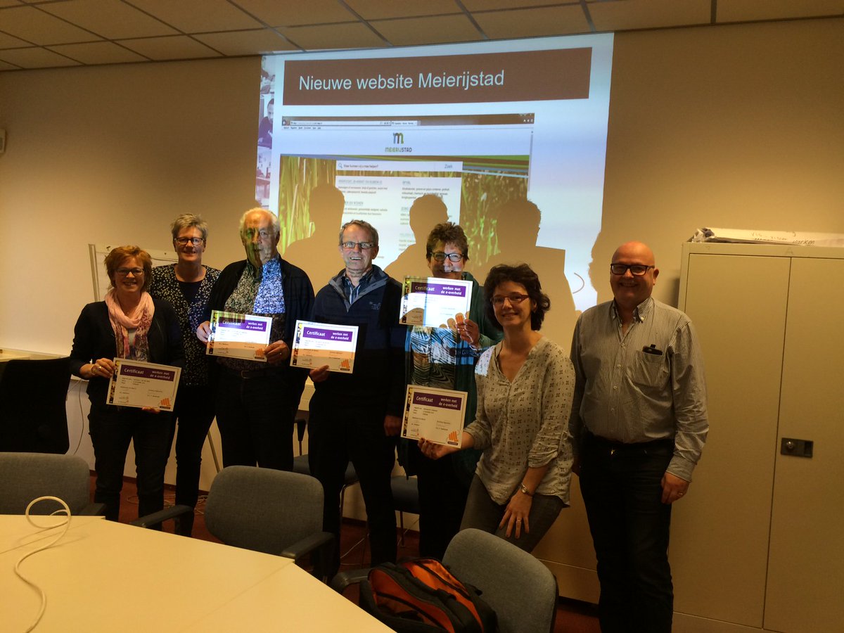 BiebMeierij's tweet photo. Ook in Schijndel hebben @digisterker-cursisten hun certificaat ontvangen. Namens @BiebMeierij van harte gefeliciteerd! https://t.co/pMZXYeT6u0