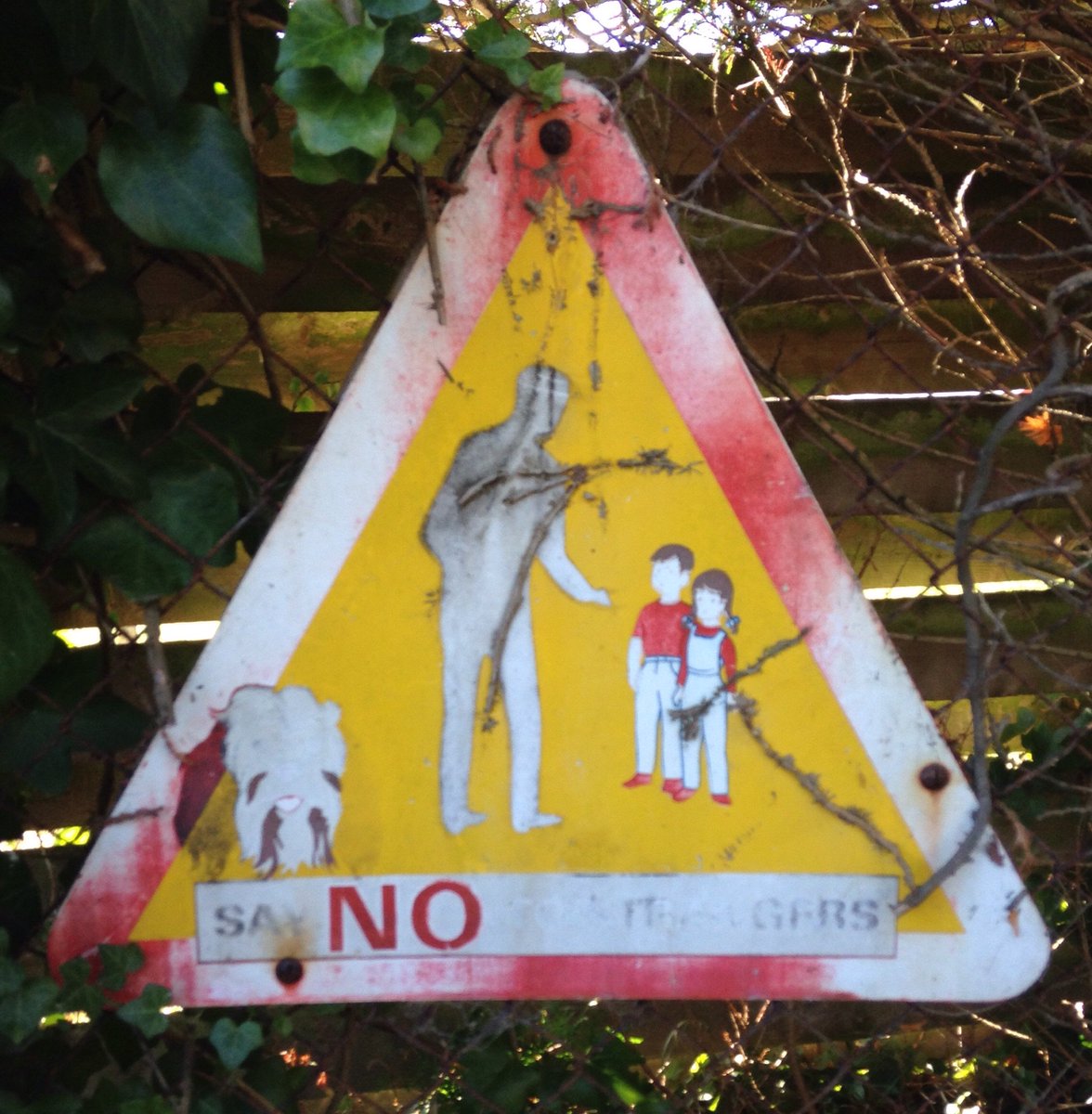 boneysisland's tweet photo. Is this the creepiest sign in England? https://t.co/wAV0gGr58H