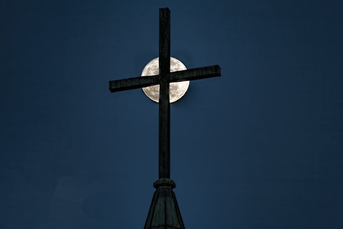 Moon Rise over Fredericktown, KY