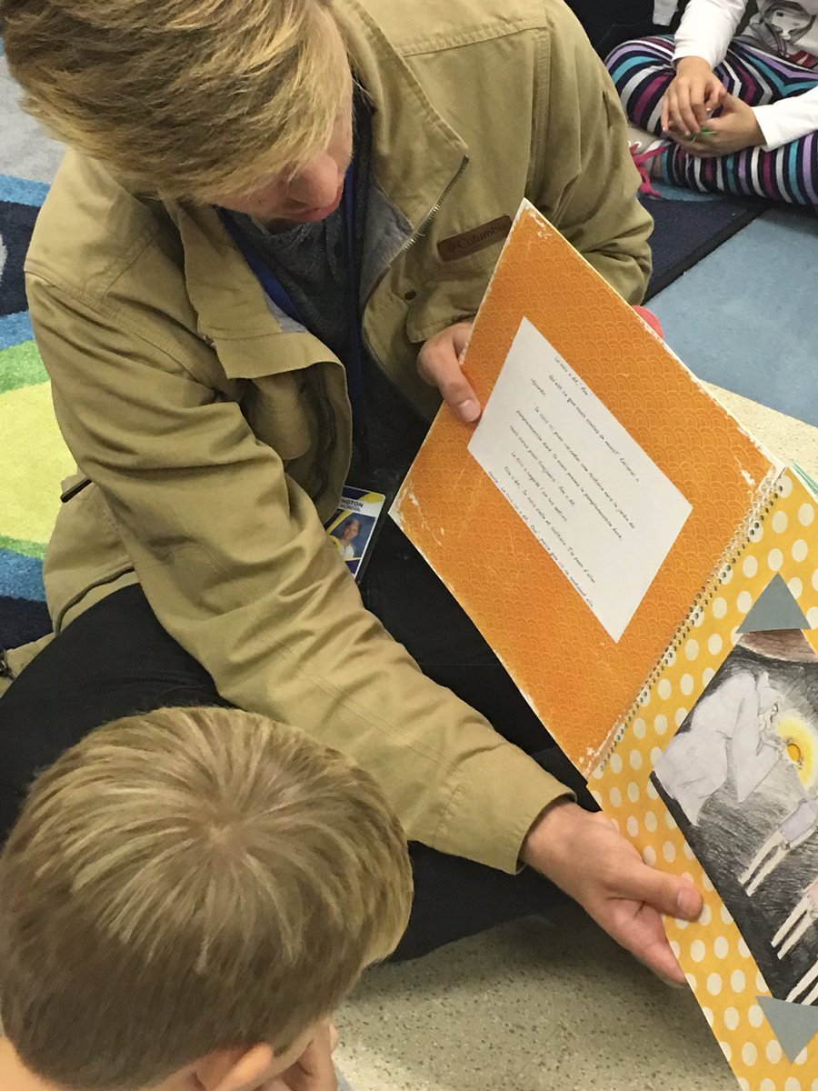 adsamples's tweet photo. @LOWLT LHS French sts read stories they wrote to MES French immersion kiddos. #lex1learns #lex1languages https://t.co/G8GeRG5jxD