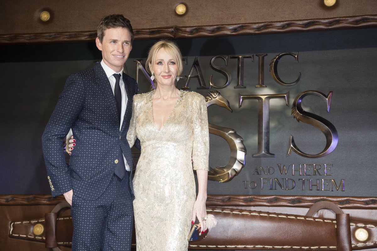 BeastsMovieUK's tweet image. Screenwriter @jk_rowling and her wonderful lead #FBNewt at the #FantasticBeasts premiere in London