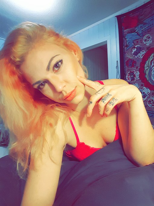 Camera fun #fun #snapchat #snapfun #blondehairdontcare #blondeshavemorefun https://t.co/wXonGCQEkr<a href="/tag/fun"class="tags">#fun</a><a href="/tag/snapchat"class="tags">#snapchat</a><a href="/tag/snapfun"class="tags">#snapfun</a><a href="/tag/blondehairdontcare"class="tags">#blondehairdontcare</a><a href="/tag/blondeshavemorefun"class="tags"><span>#blondeshavemorefun</span></a>