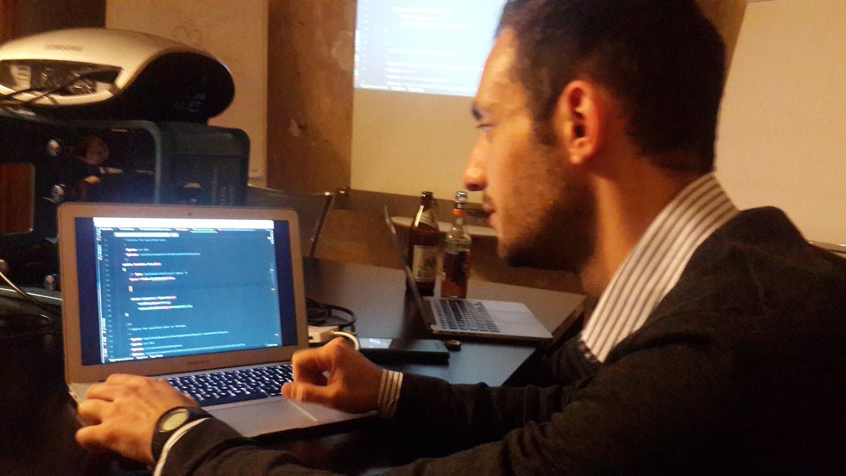 getafixx's tweet image. @laravelberlin @iamlucasmichot talking about etag responses. #laravelberlin