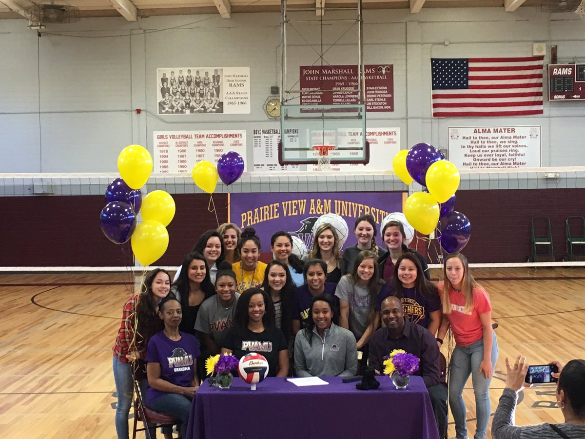 MarshallRamsVB's tweet photo. I am so proud of this girl and what she has done. She has such a bright future ahead of herπππ #pvamucommit https://t.co/zbauOoNkOU