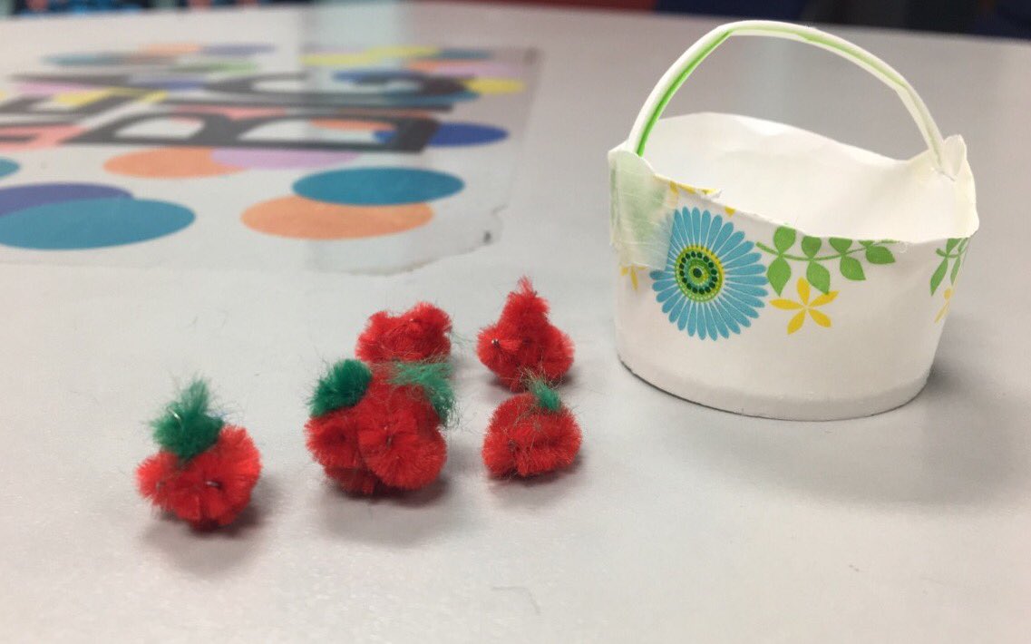 LibbyMeeker's tweet photo. One of my favorites so far! Complete with tiny tomatoes and a green house! #meekersmakers #wcemakerspace ☺️ https://t.co/NeZErZzYfx
