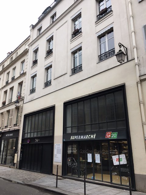 Paris3412's tweet photo. Fermeture prochaine du #G20 de la rue vieille du temple. Bientôt remplacé par un @hm (oui un H&amp;M!) sur 5 étages. https://t.co/stcCSqdME7
