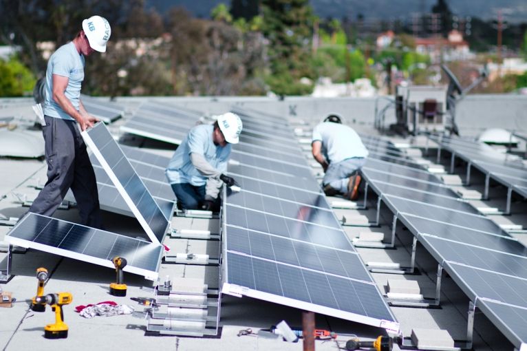 renewablecities's tweet photo. A6: Adopt a 100% renewable energy target in electricity, heating/cooling, transport sectors #Cities100 #COP22 #Go100RE https://t.co/P6QSzgyNFA