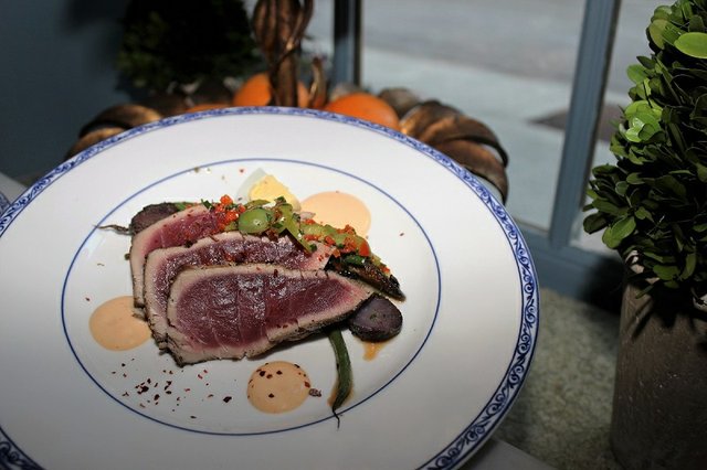 We're committed to serving only the freshest, finest ingredients. Join us at one of our Gold Coast locations: ow.ly/UxXy306c4PZ