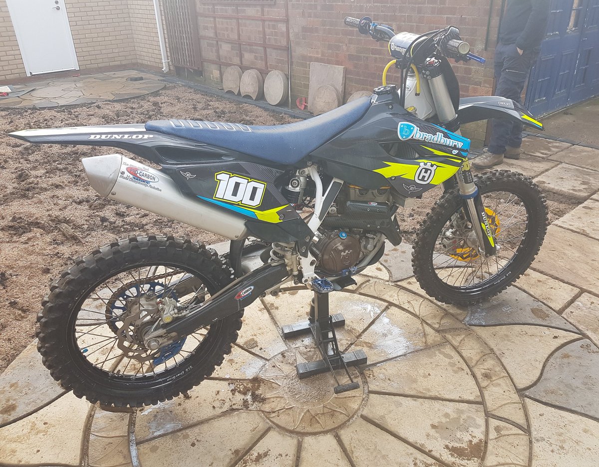 Burnie105's tweet photo. £3650 husqvarna fc 350 2015.  please RT and message me for more info https://t.co/yUxd60T3Z6