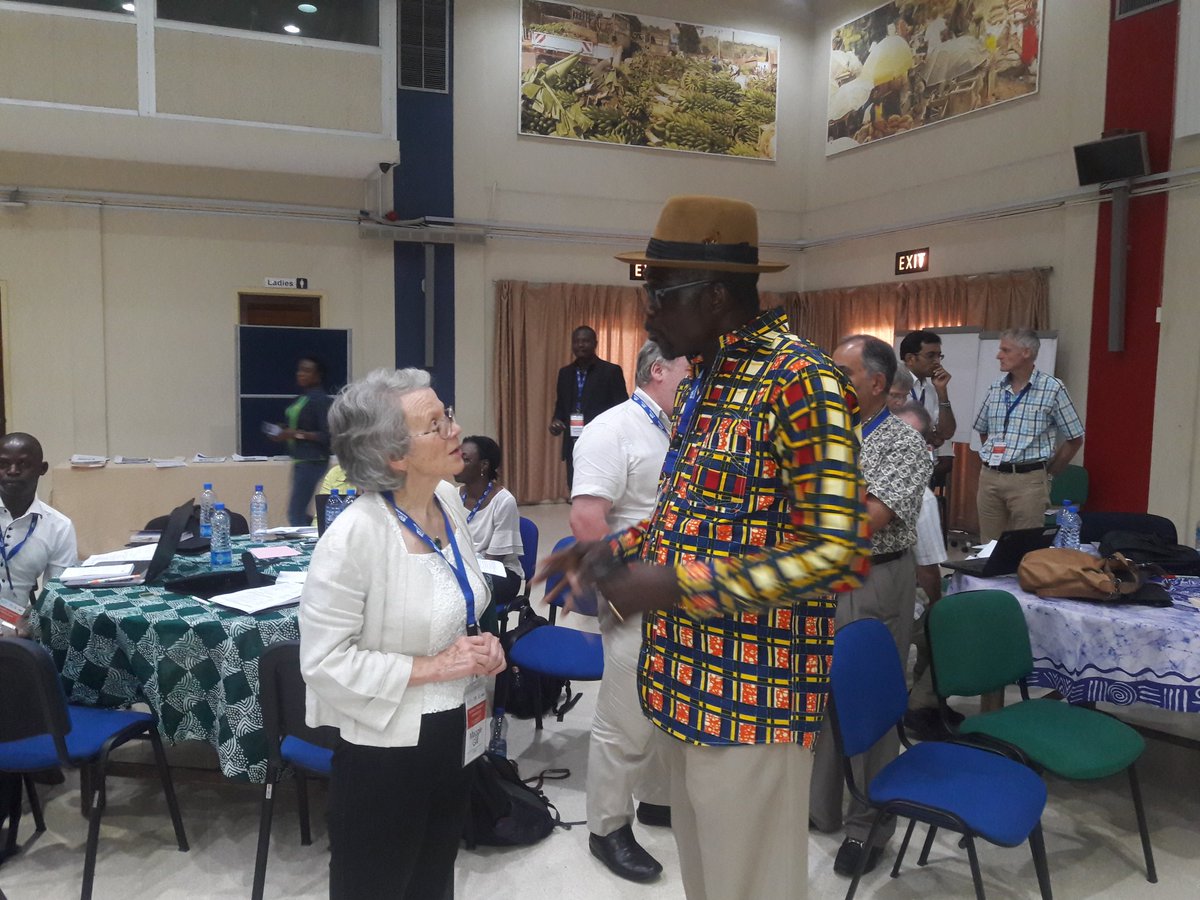 Murtalab151's tweet photo. Brief Interactive intermezzo #marketplace #Humidtropics #IITA_CGIAR #Ag4Dev https://t.co/Ky00vcMXCO