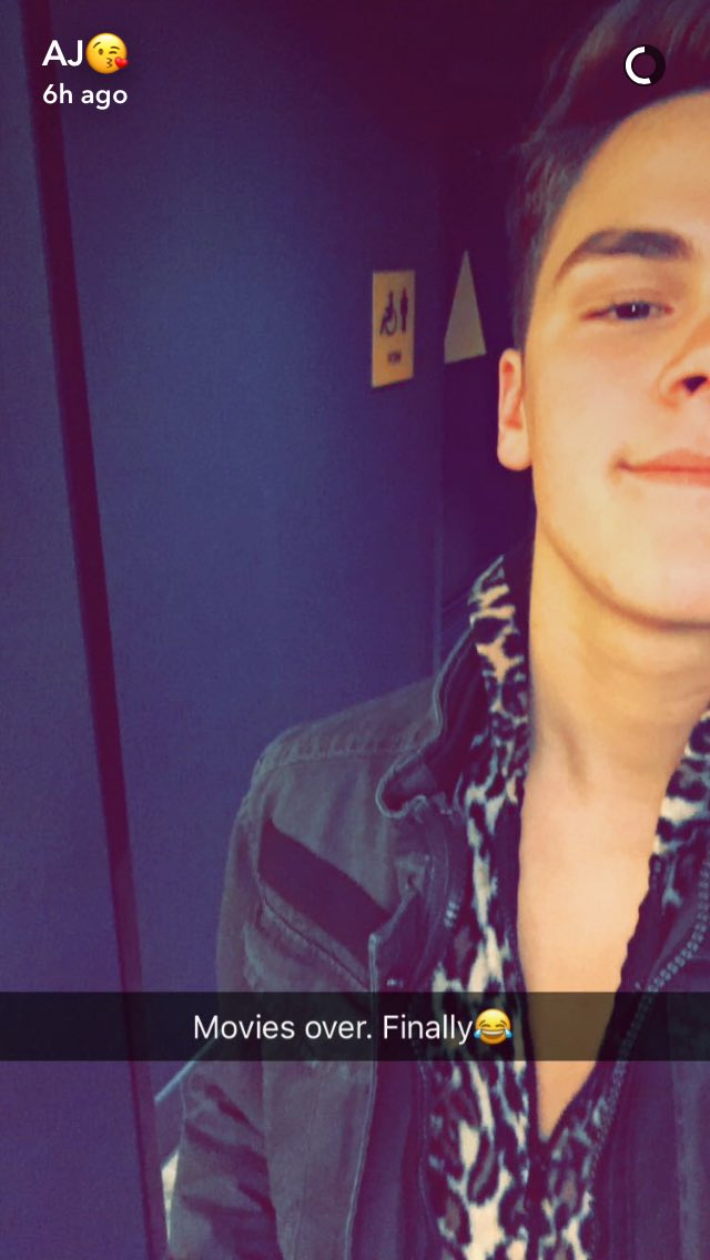 LoveAJMitchell's tweet photo. I didn't think it was possible to look lit in a onesie until AJ ❤️😍 @imajmitchelI https://t.co/eZhfc14kGy
