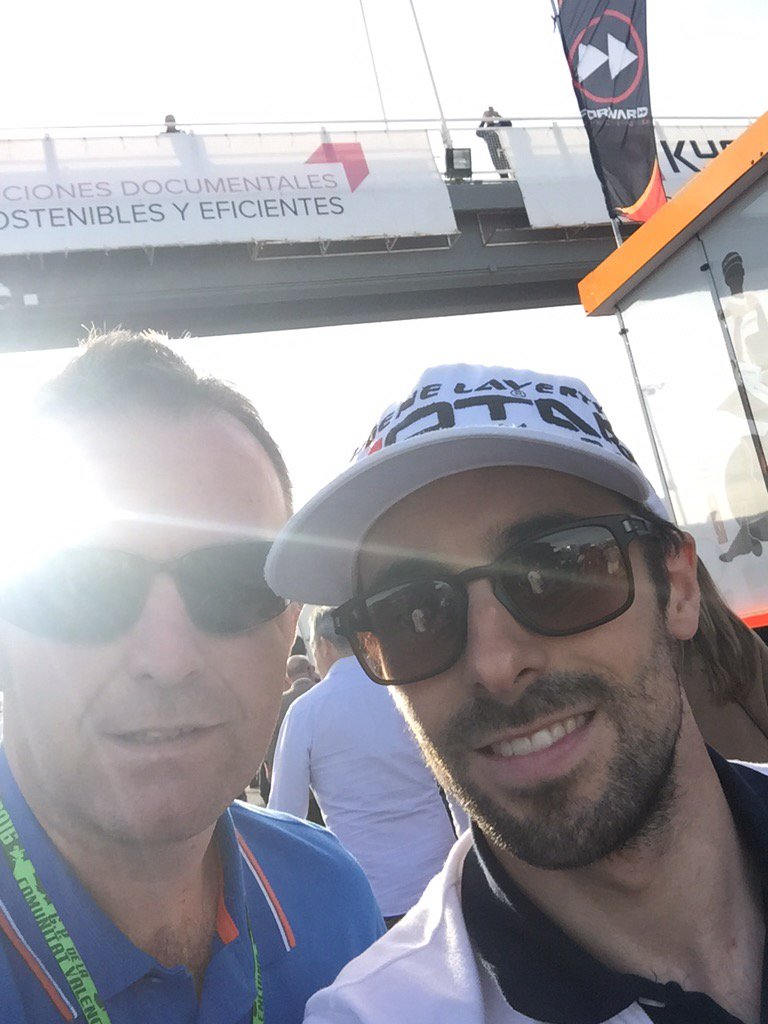 JasonPitter's tweet image. Thanks for stopping for this at the weekend @eugenelaverty all the best for 2017.. 🏁