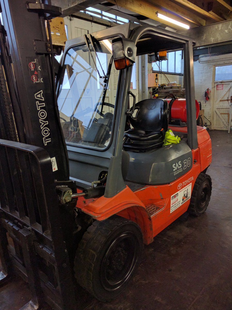 RoconFoam's tweet photo. We have taken delivery of our new forklift truck. No job too small! https://t.co/AML6aqX8si