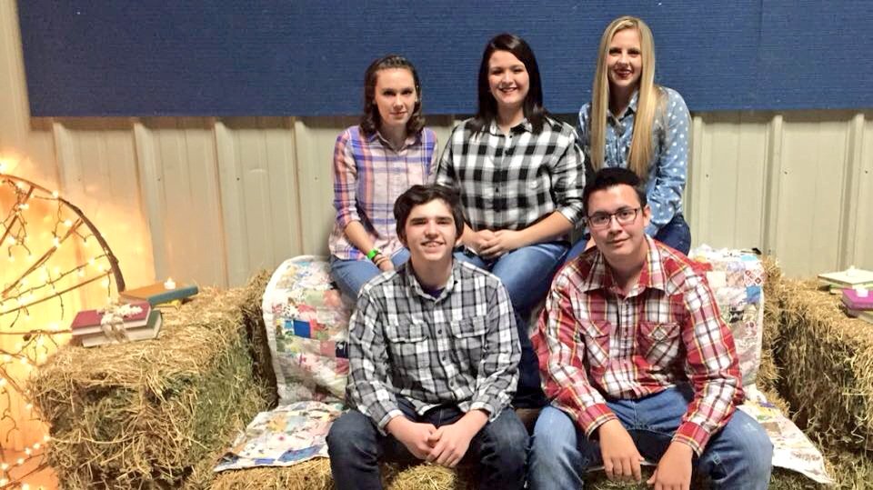 Kira_Dawn4's tweet photo. so thankful for these friends of mine #OASCState2016 #OASCexplore https://t.co/z7me83ZrBU
