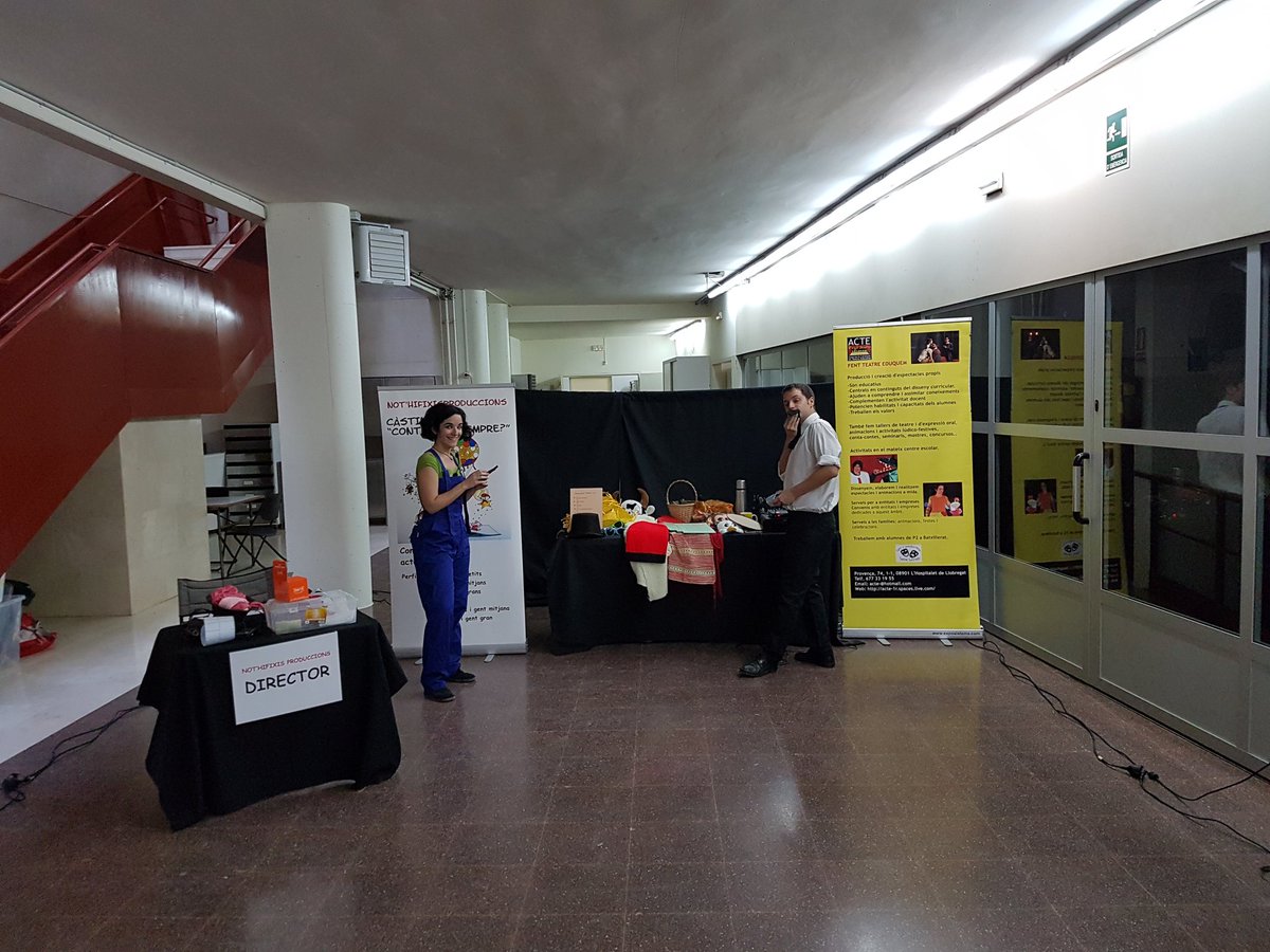 acteatreducatiu's tweet photo. A punt per #castingdecontes amb @cexixell @AMPAPatufetSant #ensencantalanostrafeina #teatre  #families https://t.co/UOwdtT5rRe