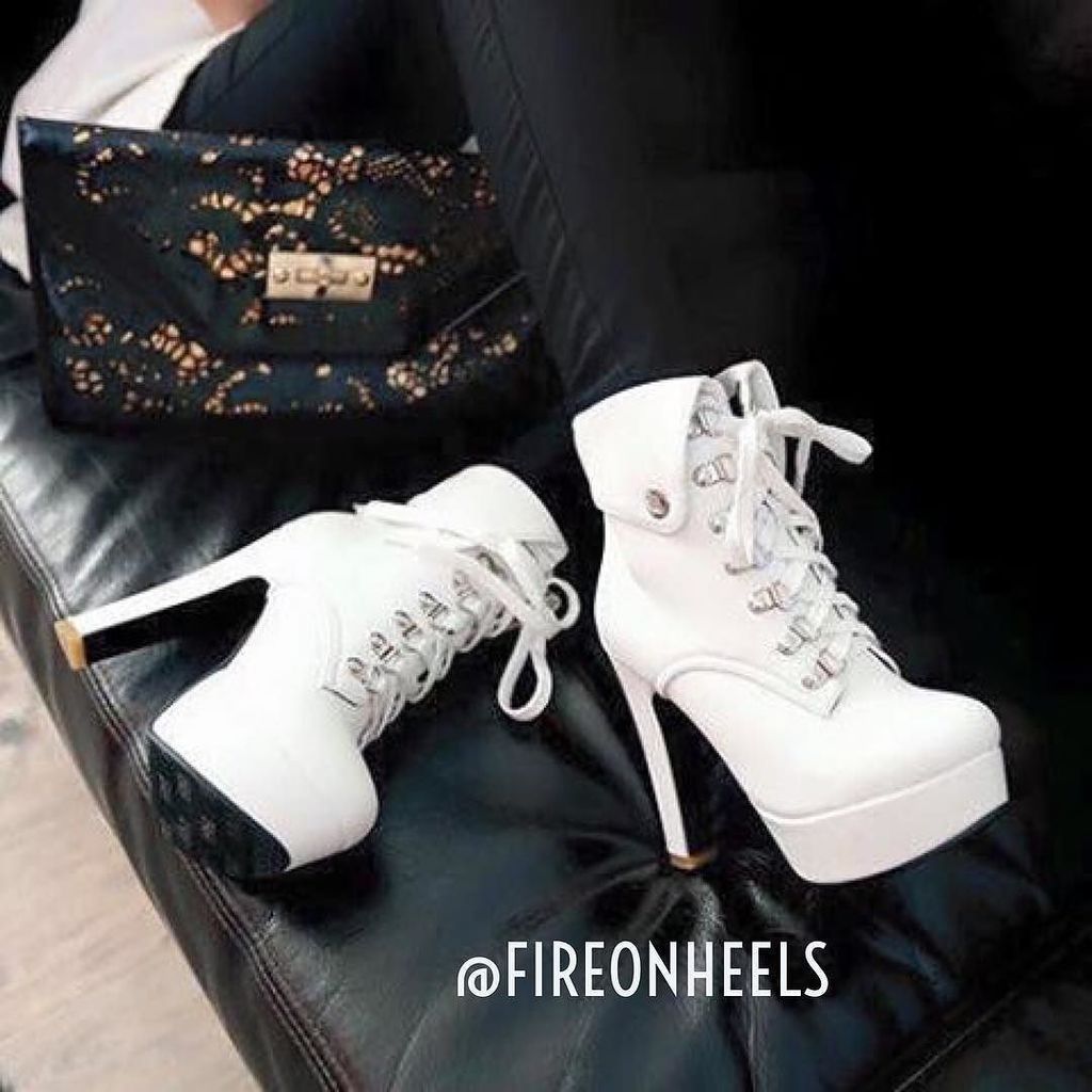 fireonheels's tweet photo. What'ya think of these Heel Boots?
➡️ @fireonheels ✅
#boots https://t.co/1M5OiwRsKA