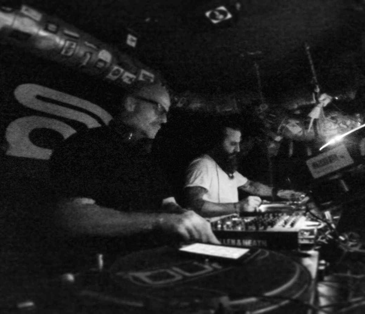 2na_oz's tweet photo. Thanks la #rucheclub for your hospitality!
Legendary electronic place in #Lausanne https://t.co/FMAYWAIfkI