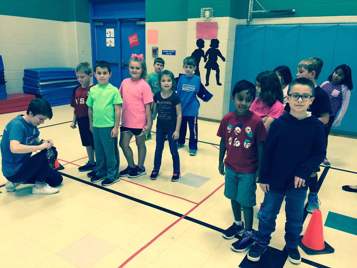 krloyd1's tweet photo. FMHS Math Olympics #lisdthrive #donald_es https://t.co/K2q6yyAjPA