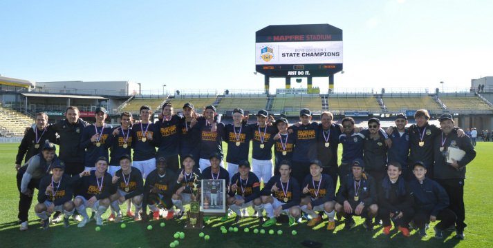 Topdrawersoccer On Twitter Ignatiussoccer1 Secures The Fall