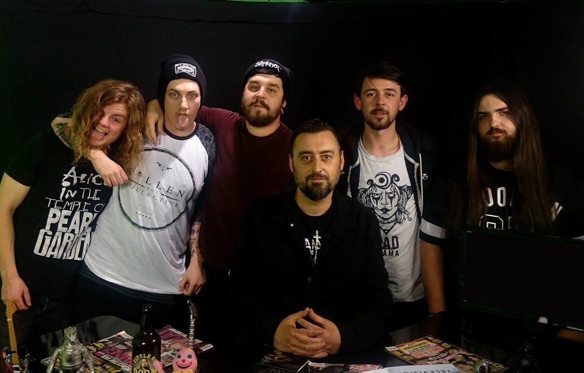 AmpdShowTV's tweet photo. Don't forget @AmpdShowTV at 10pm on @madeinbhamtv. New Videos from @Korn @MalloryKnoxband. News. Gigs. Plus I'm chatting to @BadLlamaBand https://t.co/u5OFBa3lat