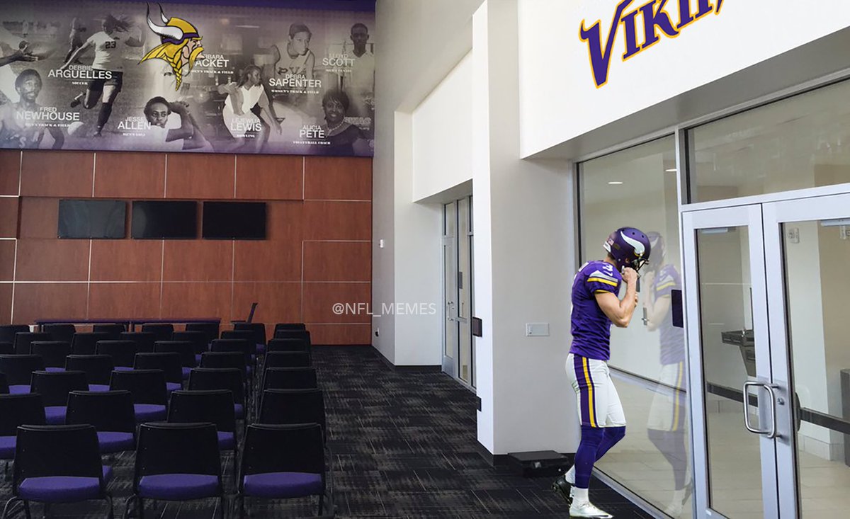 NFLMemes tweet picture